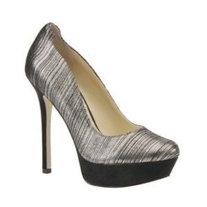 Enzo Angiolini Tavana Silver & Black Suede Platform Pump - Size 6